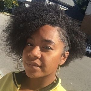 Meet your Posher, Amber